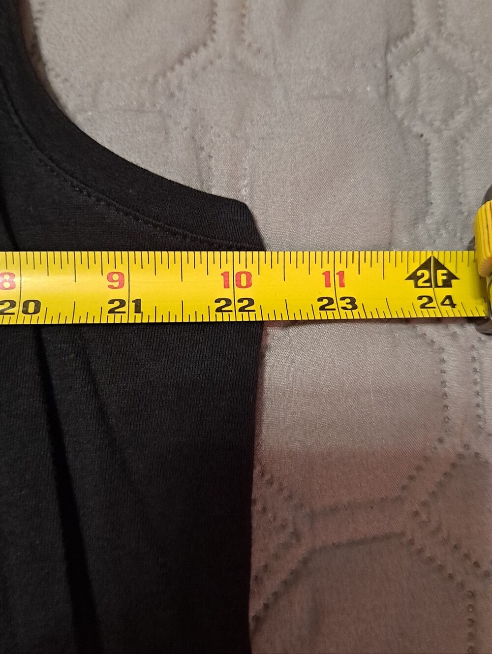 Avenue Classic Black Sleeveless Women’s Top Size 18/20 - Picture 3 of 7